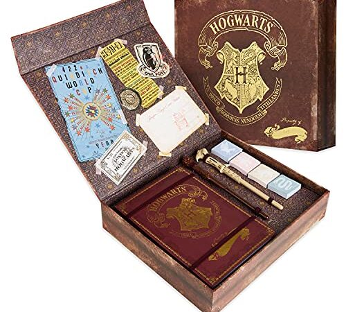 Harry Potter Kit Cancelleria con Agenda A5, Bacchetta Penna Harry Potter e Voldemort, Set Carta da Lettere, Adesivi, Harry Potter Gadget Originali