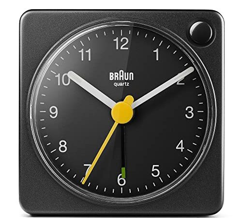 Orologio Sveglia Analogico Classico Braun da viaggio con Funzione Snooze e Luce, dimensioni ridotte, Movimento al Quarzo silenzioso, Suono Sveglia Beep con crescendo, colore nero, modello BC02XB.